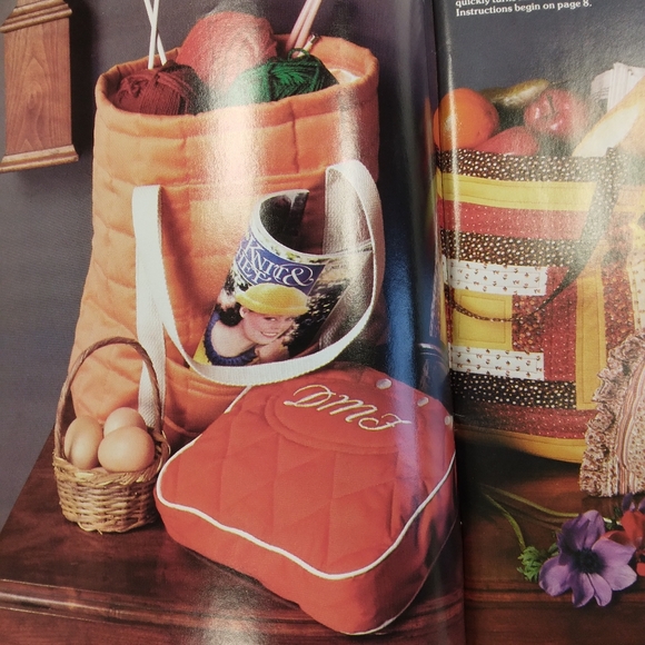 BOOK Vintage Simplicity Quick & Quilted Projects, includes Uncut pull-ou… - Picture 4 of 13